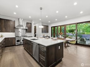 1533 38th Avenue E, Seattle WA 98112