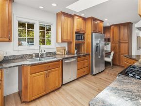 621 128th Avenue SE, Bellevue WA 98005