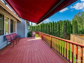 20604 Damson Rd, Lynnwood WA 98036