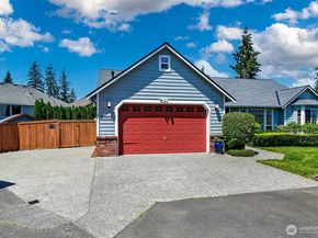 20604 Damson Rd, Lynnwood WA 98036