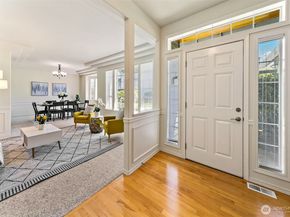 20604 Damson Rd, Lynnwood WA 98036