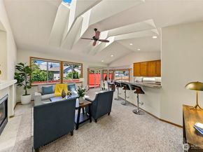 20604 Damson Rd, Lynnwood WA 98036