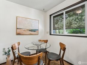 7509 42nd Avenue NE, Seattle WA 98115