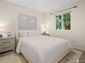 18031 129th Place NE, Bothell WA 98011