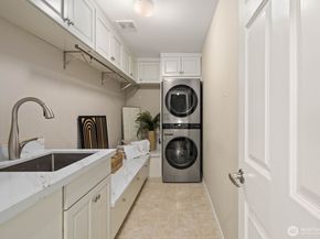 18031 129th Place NE, Bothell WA 98011