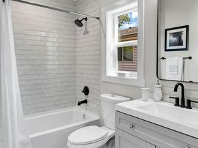 8101 15th Avenue SW B, Seattle WA 98106