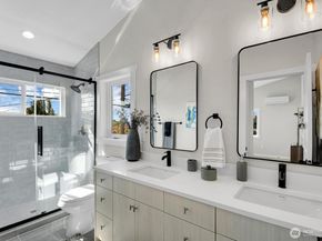 8101 15th Avenue SW B, Seattle WA 98106