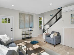 8101 15th Avenue SW B, Seattle WA 98106