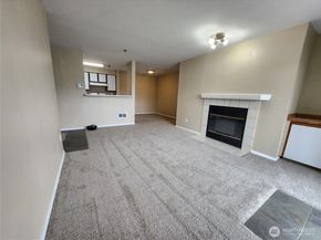 215 100th Street SW B204, Everett WA 98204