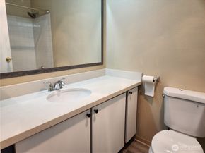 215 100th Street SW B204, Everett WA 98204