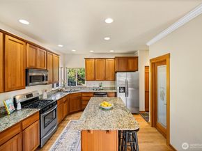 1987 NW Rampart Ridge Court, Bremerton WA 98311