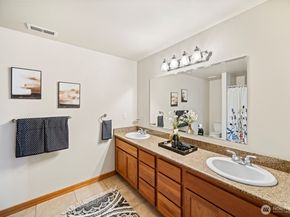 1987 NW Rampart Ridge Court, Bremerton WA 98311