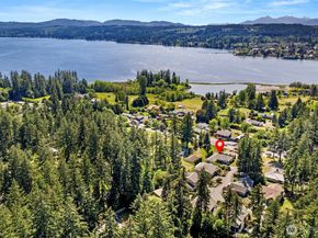 1987 NW Rampart Ridge Court, Bremerton WA 98311