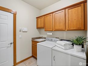 1987 NW Rampart Ridge Court, Bremerton WA 98311