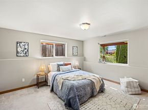 1987 NW Rampart Ridge Court, Bremerton WA 98311