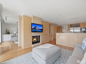 129 3rd Avenue 404, Kirkland WA 98033