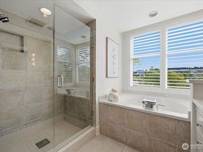 129 3rd Avenue 404, Kirkland WA 98033