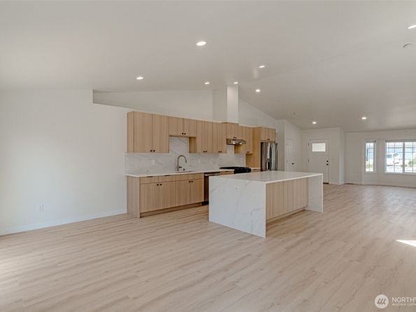 4504 220th SW Street SW, Mountlake Terrace WA 98043