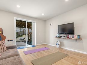 216 178th Street SE, Bothell WA 98012