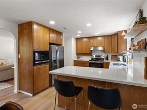 16704 188th Place NE, Woodinville WA 98072