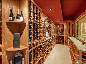 4145 Peregrine Point Way SE, Sammamish WA 98075