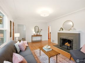 2208 NE 75th Street, Seattle WA 98115