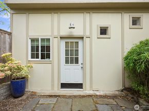 2208 NE 75th Street, Seattle WA 98115