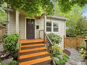 2208 NE 75th Street, Seattle WA 98115