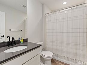 13420 Manor Way A6, Lynnwood WA 98087