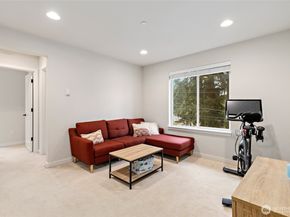 13420 Manor Way A6, Lynnwood WA 98087
