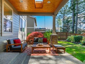 23331 SE 4th Place, Sammamish WA 98074