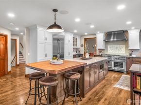 2519 239th Avenue SE, Sammamish WA 98075