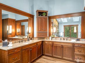 2519 239th Avenue SE, Sammamish WA 98075