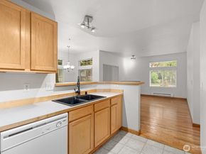 15325 SE 155th Place X1, Renton WA 98058