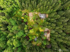 21833 103rd Avenue SW, Vashon WA 98070