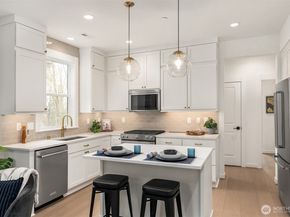 11170 (HS 24) NE 134th Court NE, Redmond WA 98052