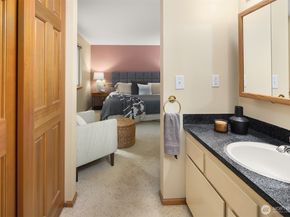 12016 106th Avenue NE, Kirkland WA 98034