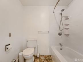 10412 SE 219th Street, Kent WA 98031