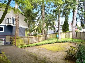 436 4th Ave 436, Kirkland WA 98033
