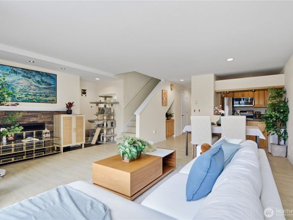436 4th Ave 436, Kirkland WA 98033