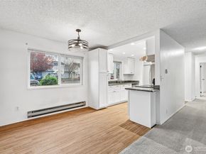 8823 Holly Drive A102, Everett WA 98208