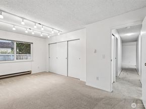 8823 Holly Drive A102, Everett WA 98208