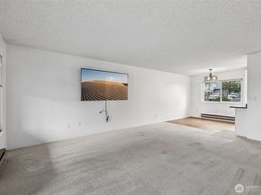 8823 Holly Drive A102, Everett WA 98208