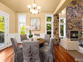 18638 92nd Avenue NE, Bothell WA 98011