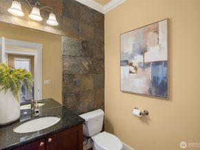 18638 92nd Avenue NE, Bothell WA 98011