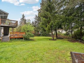22904 41st Place W, Mountlake Terrace WA 98043