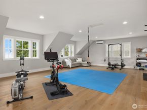 10717 NE Manitou Park Boulevard, Bainbridge Island WA 98110