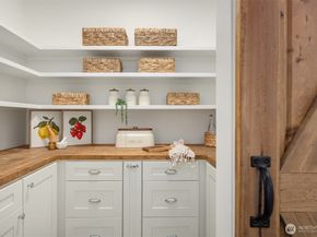 10717 NE Manitou Park Boulevard, Bainbridge Island WA 98110