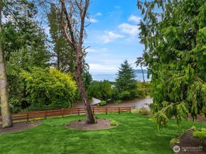 10717 NE Manitou Park Boulevard, Bainbridge Island WA 98110