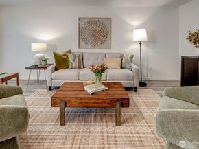 2501 Canterbury Lane E 116, Seattle WA 98112
